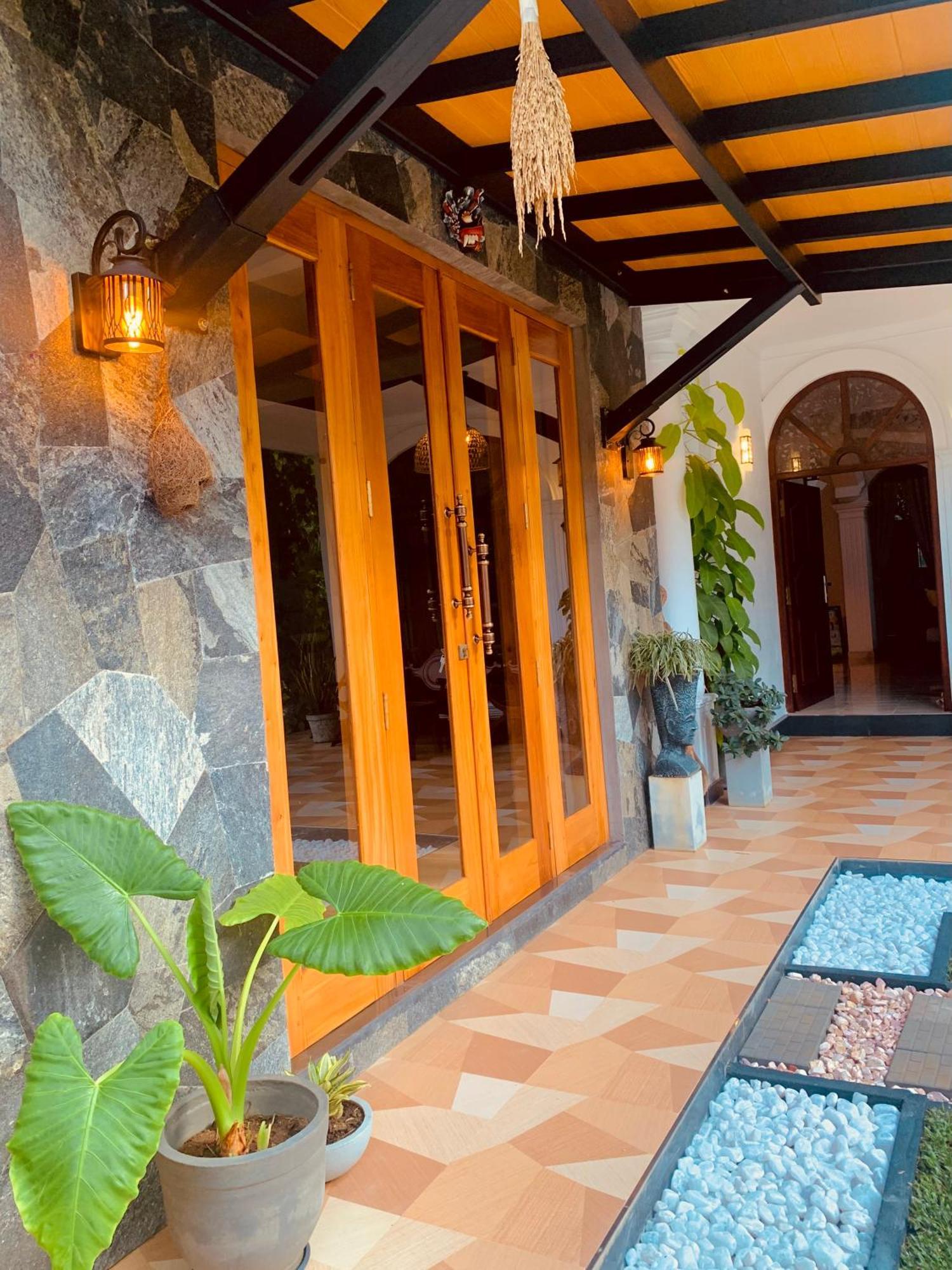 Breeze Bay Villa Dikwella Exterior foto